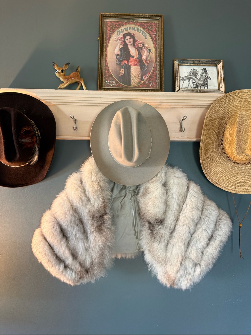 Real Fur Shrug collar Jacket in white / light gray winter wedding